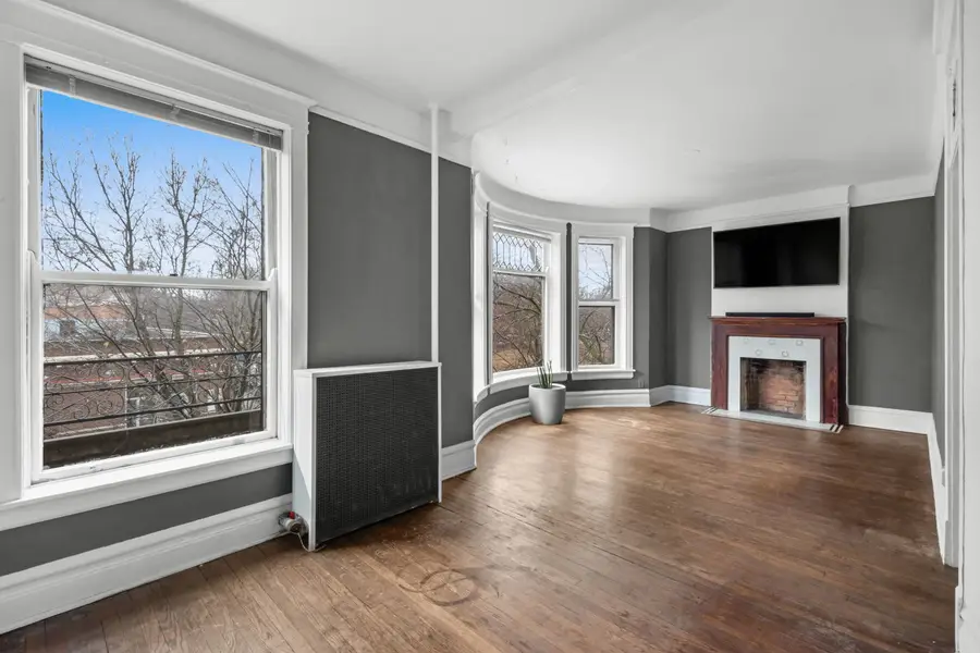 5701 S Kenwood Avenue #2, Chicago, IL 60637 - #3