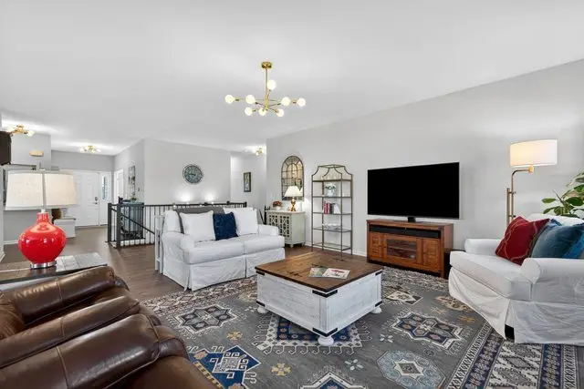 429 Fairway Lane, Sycamore, IL 60178 - #3