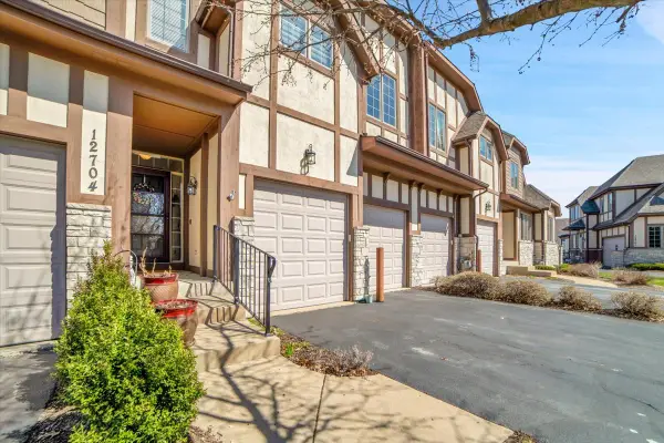 12704 Wild Rye Court, Plainfield, IL 60585