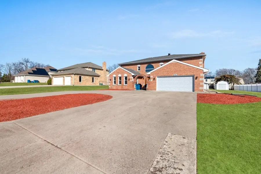 725 N 8th Avenue, Addison, IL 60101 - #2