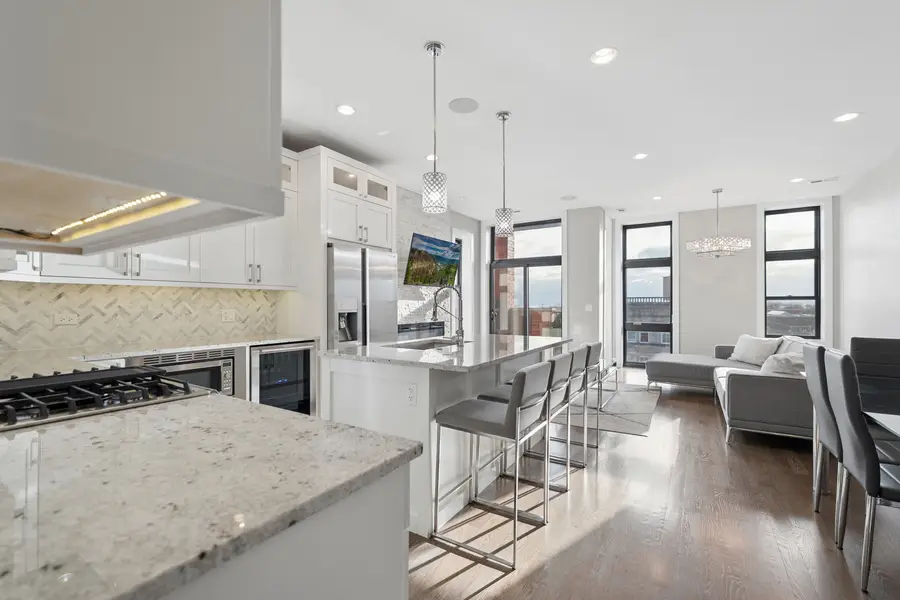 4220 S Ellis Avenue #4N, Chicago, IL 60653 - #2