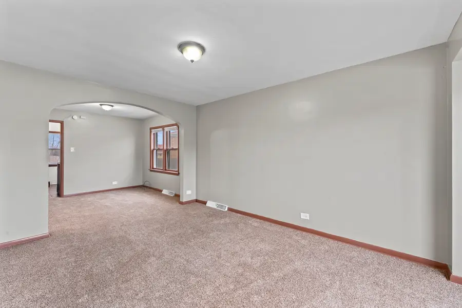 13904 S Tracy Avenue, Riverdale, IL 60827 - #3