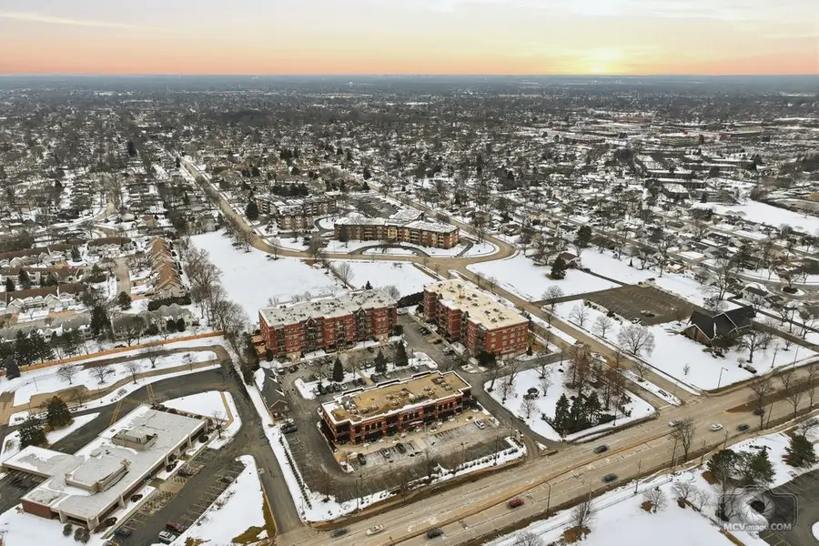 3401 N Carriageway Drive #208, Arlington Heights, IL 60004 - #2