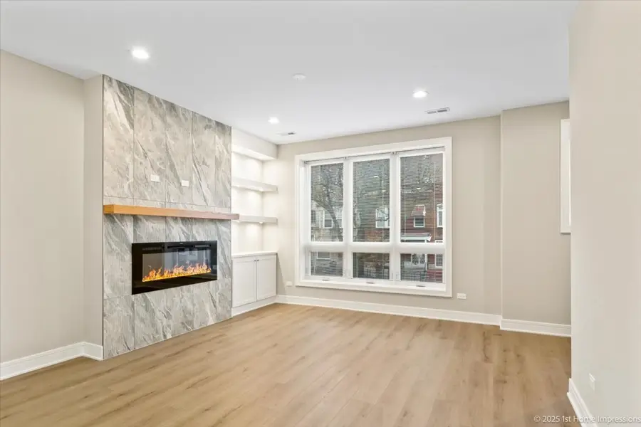 4934 S Champlain Avenue, Chicago, IL 60615 - #3