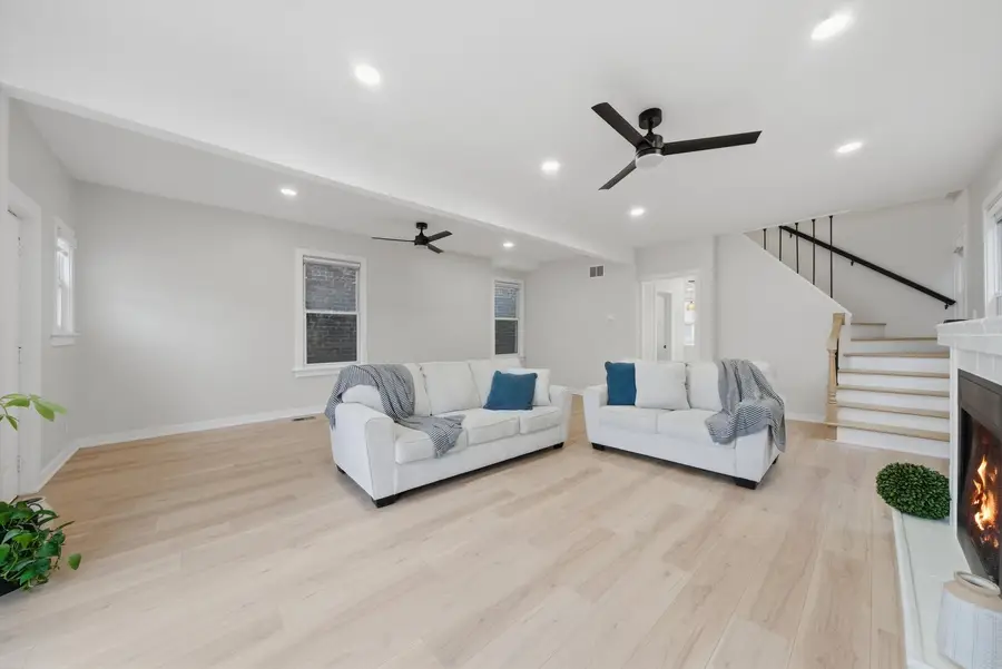 2721 N Western Avenue, Chicago, IL 60647 - #3