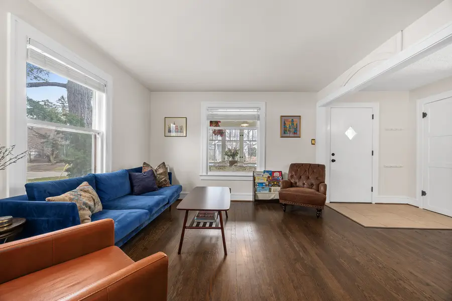 428 Hillside Avenue, Glen Ellyn, IL 60137 - #3