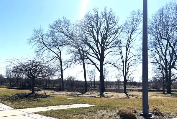 1434 Beach Lane, Sycamore, IL 60178