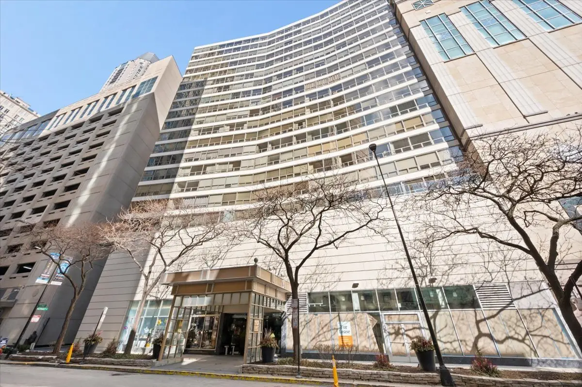 110 E Delaware Place #404, Chicago, IL 60611 - #1