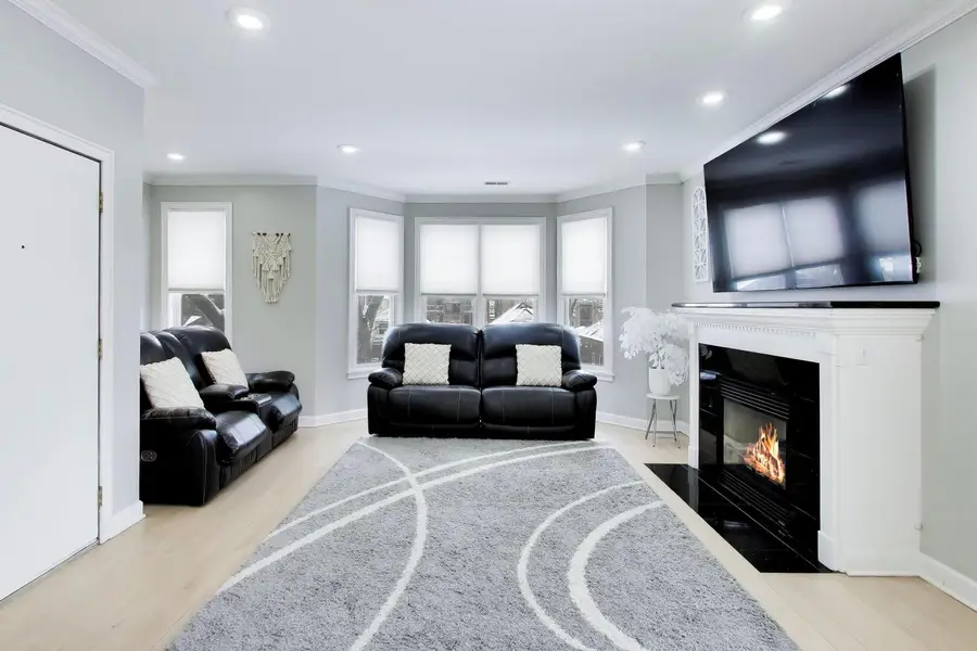 7230 N Oakley Avenue #2S, Chicago, IL 60645 - #3