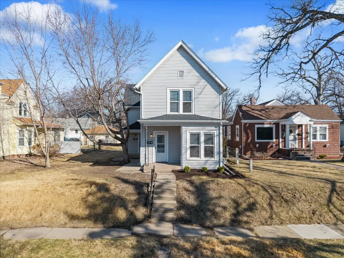 2413 11th Avenue A, Moline, IL 61265 - #1