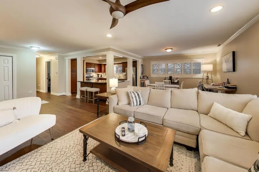 1530 E Northwest Highway #2A, Arlington Heights, IL 60004 - #3