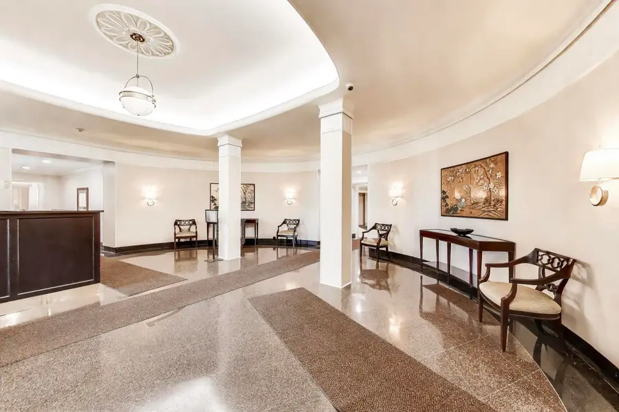 5555 S Everett Avenue #E10, Chicago, IL 60637 - #2