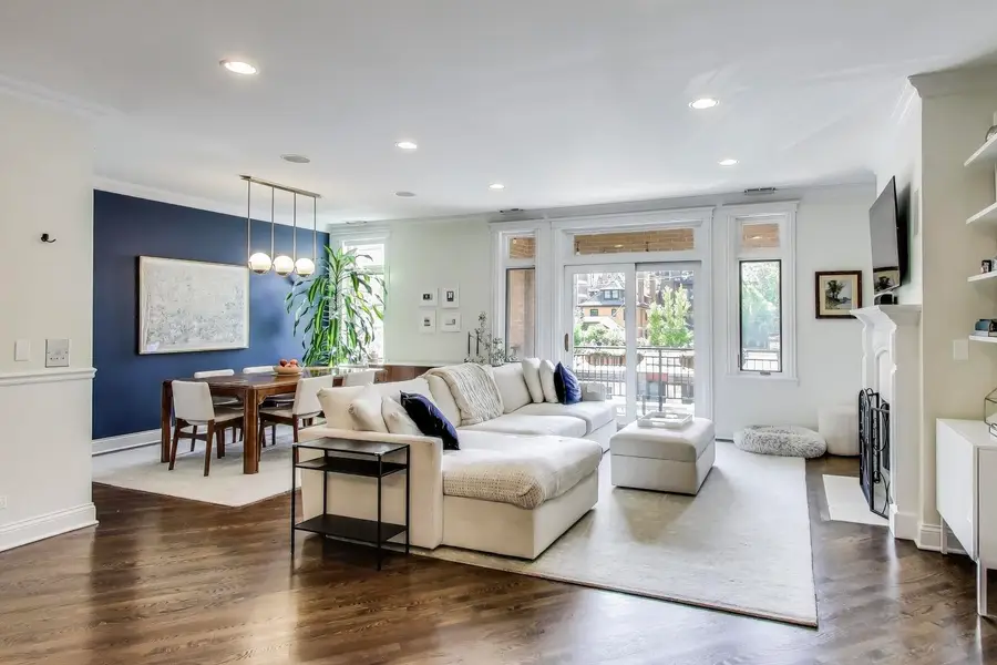 456 W Briar Place #2, Chicago, IL 60657 - #2