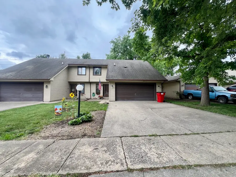 803 Irvine Road #803, Champaign, IL 61822 - #2