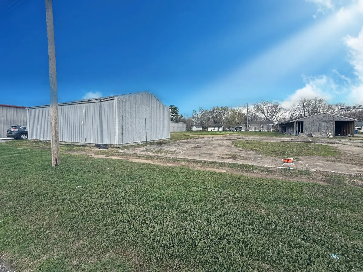 000 Washington Street, Christopher, IL 62822 - #1