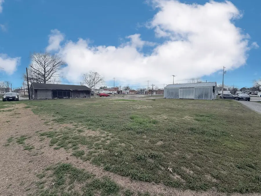 000 Washington Street, Christopher, IL 62822 - #3