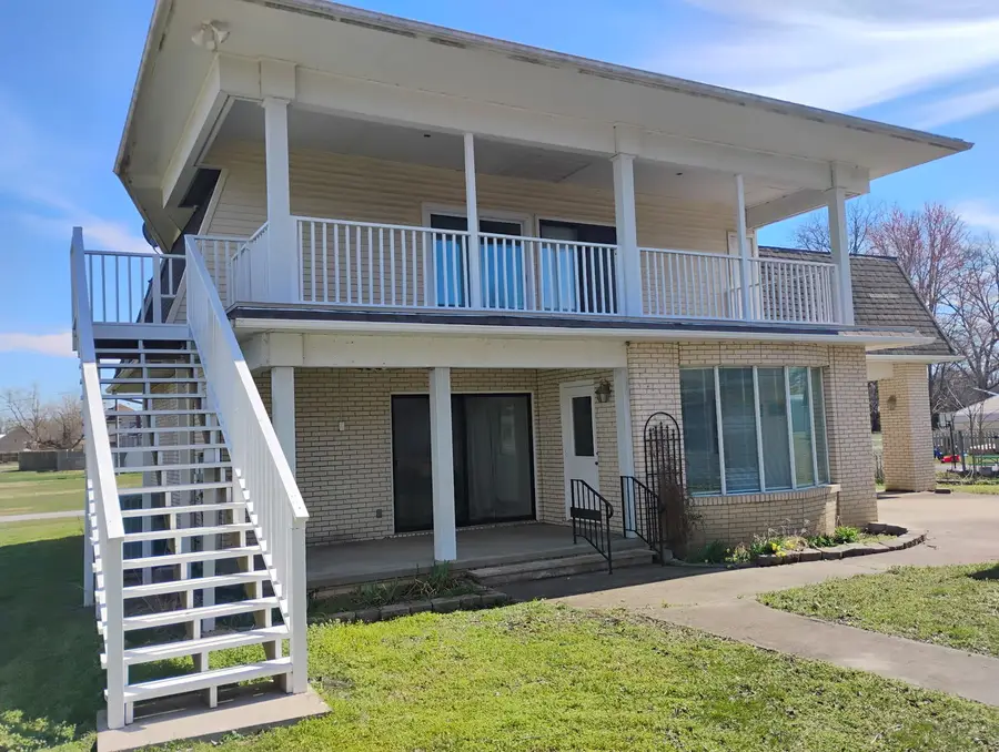 113 Jackson Street, Hurst, IL 62949 - #2