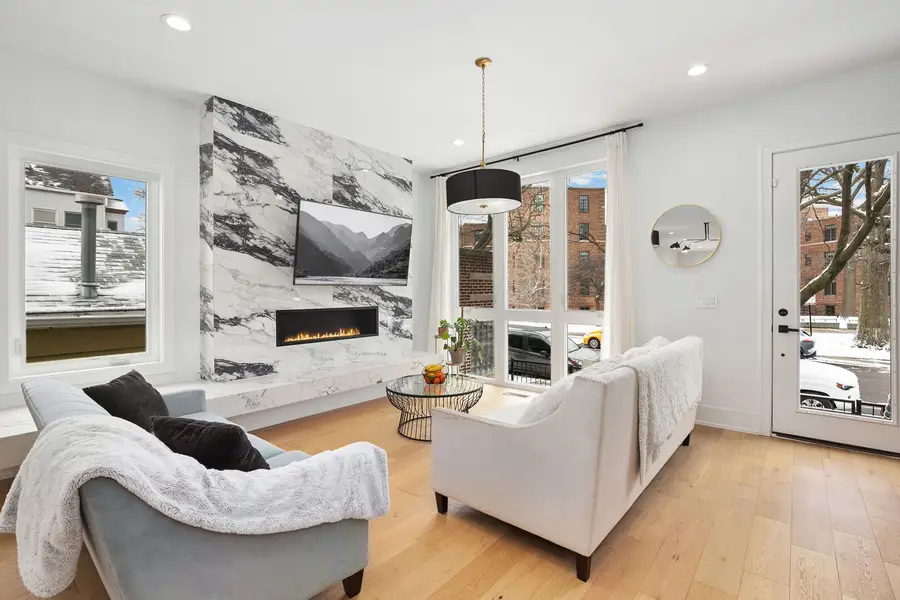 2938 N Leavitt Street, Chicago, IL 60618 - #2