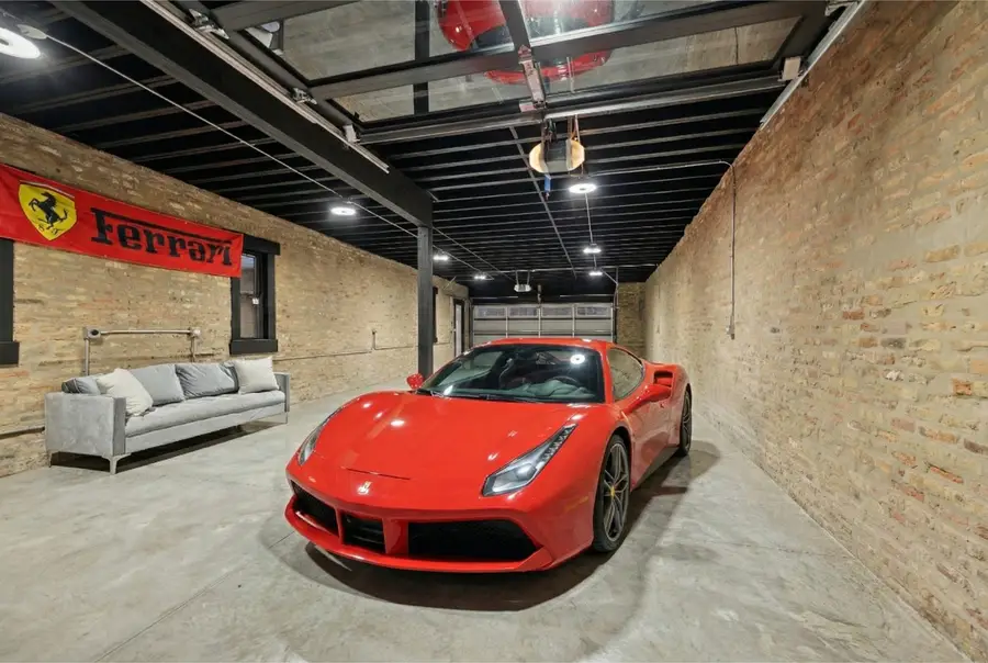 515 E Oakwood Boulevard, Chicago, IL 60653 - #3