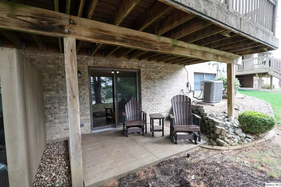 3904 Abbey Ridge Ct., Quincy, IL 62305 - #3