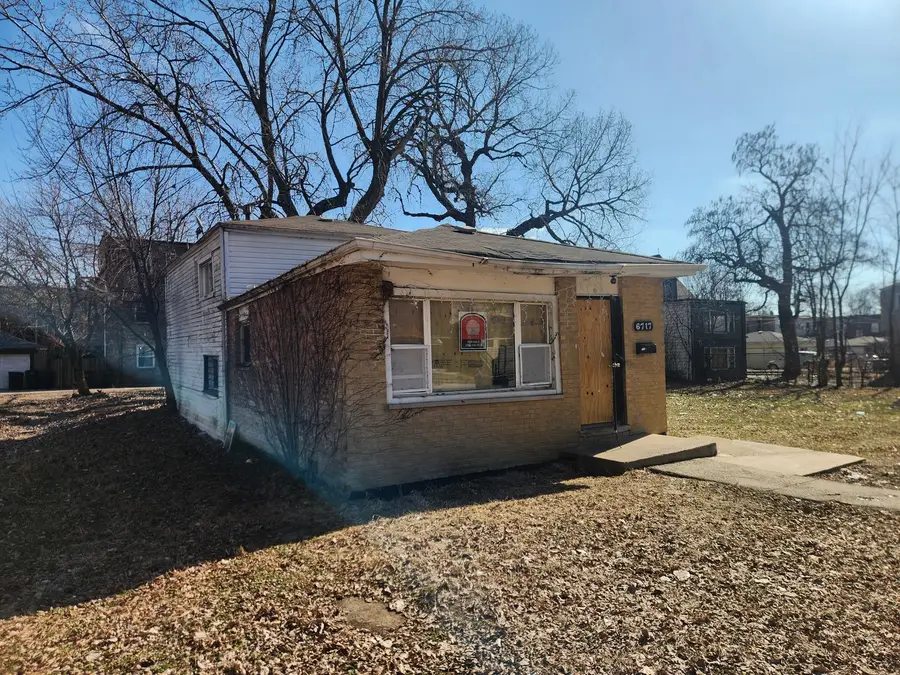 6717 S Rhodes Avenue, Chicago, IL 60637 - #2