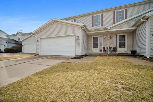 2719 Gill Street, Bloomington, IL 61704