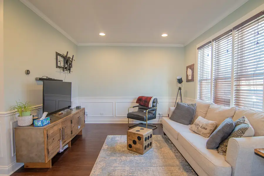 1513 Clinton Avenue, Berwyn, IL 60402 - #3