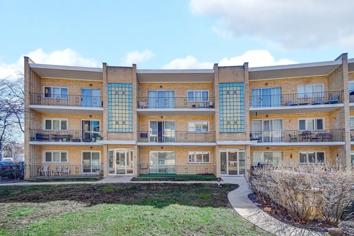 10336 S Pulaski Road #202, Oak Lawn, IL 60453 - #1