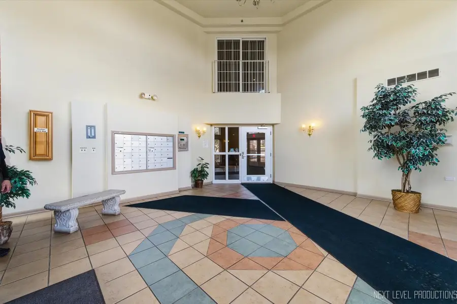 147 Hunt Club Drive #147, Saint Charles, IL 60174 - #2