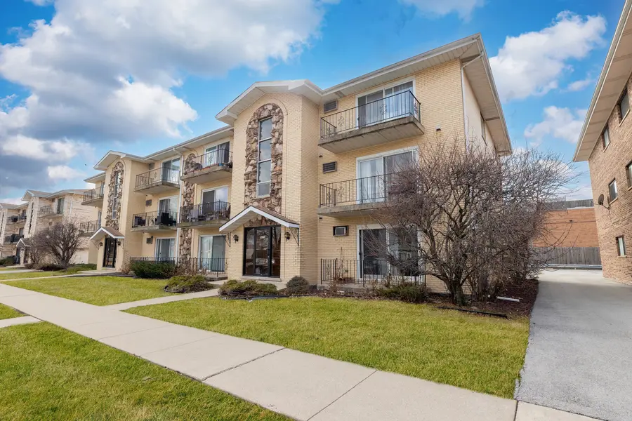 8830 Mobile Avenue #201, Oak Lawn, IL 60453 - #2
