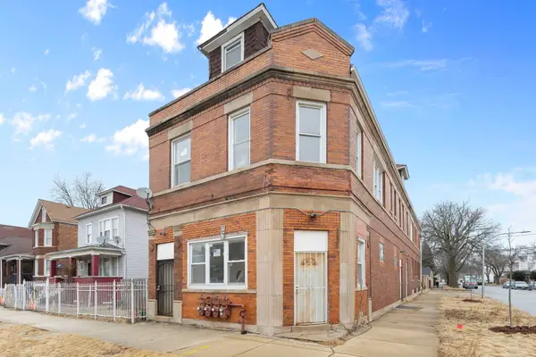 8559 S Escanaba Avenue, Chicago, IL 60617