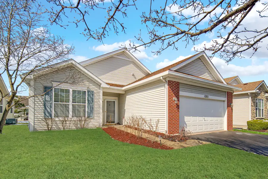 690 S Wellston Lane, Romeoville, IL 60446 - #2