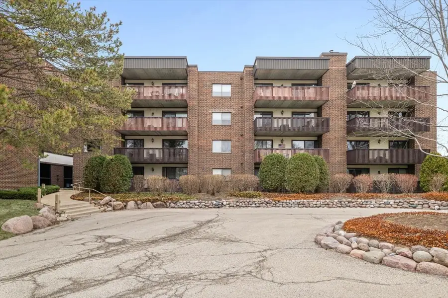 690 Chandler Road #211, Gurnee, IL 60031 - #3