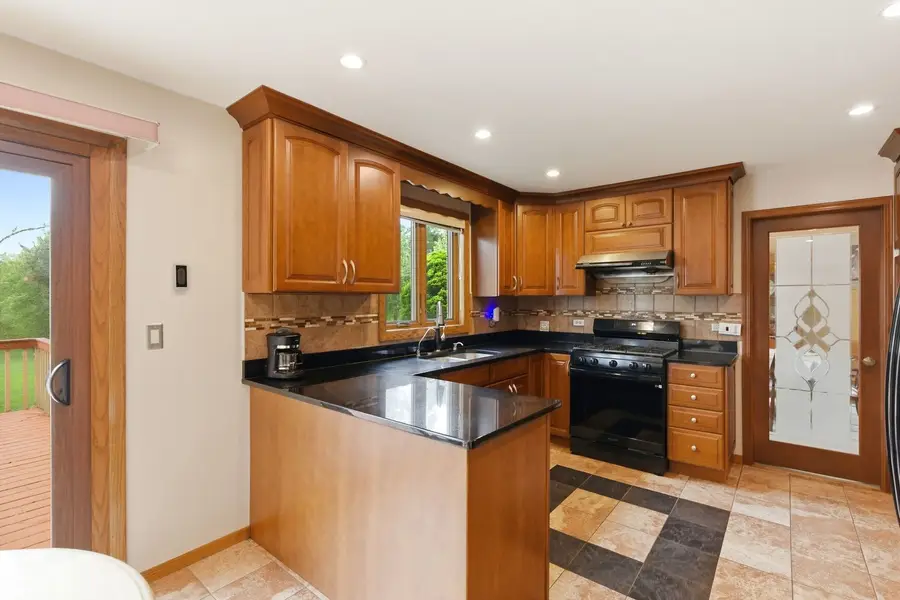 1735 Larson Lane, Roselle, IL 60172 - #3