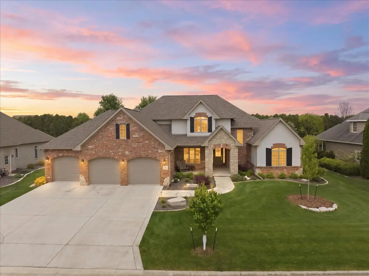34 Stonebrook Court, Bloomington, IL 61704 - #1