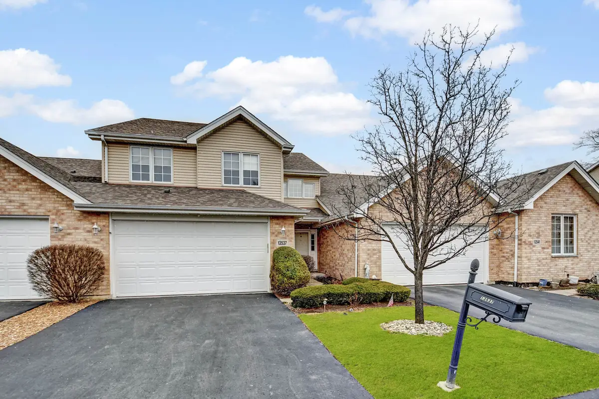 13537 Latrobe Avenue, Crestwood, IL 60418 - #1