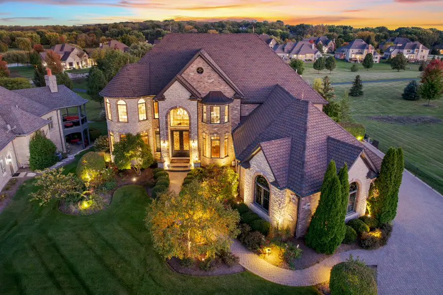 39W431 Long Meadow Lane, Saint Charles, IL 60175 - #2