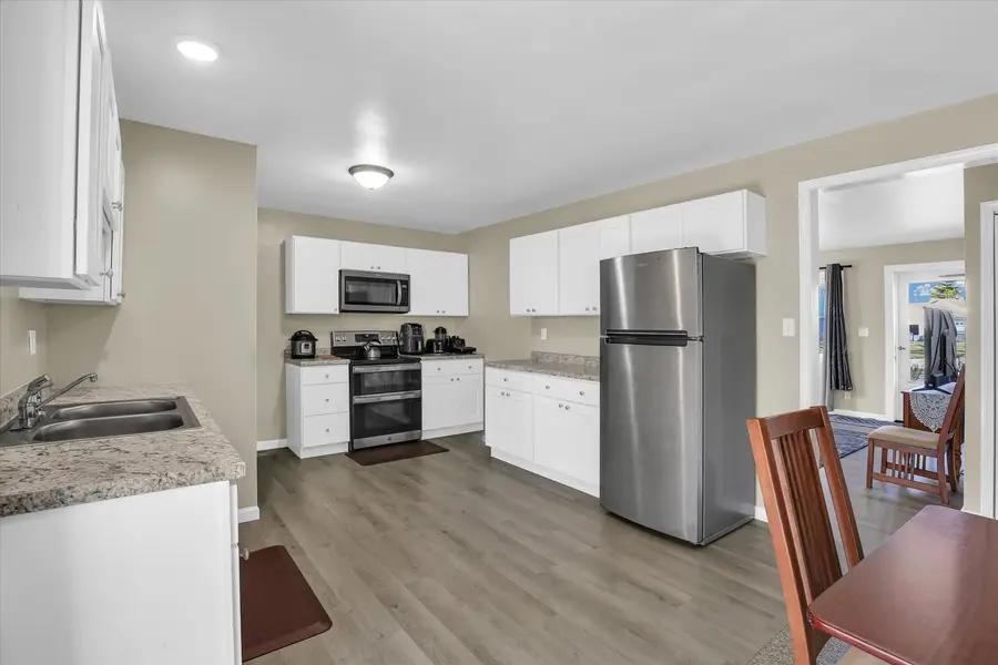 1902 Garden Hills Drive, Champaign, IL 61821 - #3