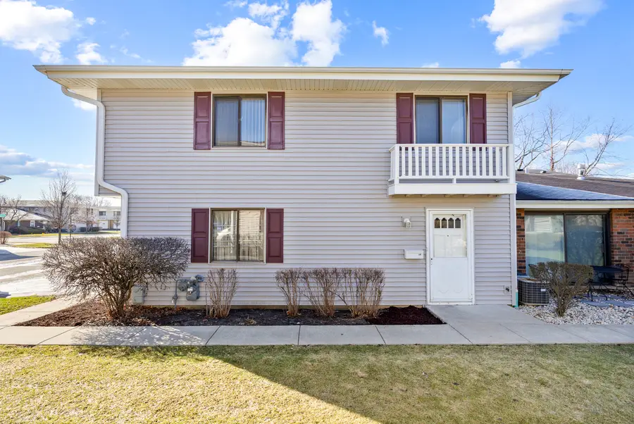 18 Dennis Court #18, Schaumburg, IL 60193 - #2