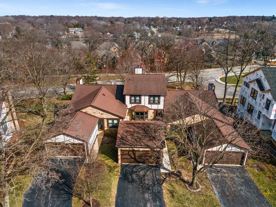 15 White Oak Circle, Saint Charles, IL 60174 - #3