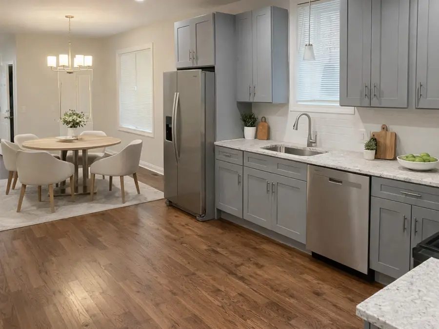 8722 S Kingston Avenue Se, Chicago, IL 60617 - #2