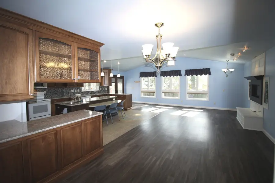 221 Mays Drive, Bloomington, IL 61701 - #3