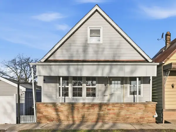 10046 S Commercial Avenue, Chicago, IL 60617