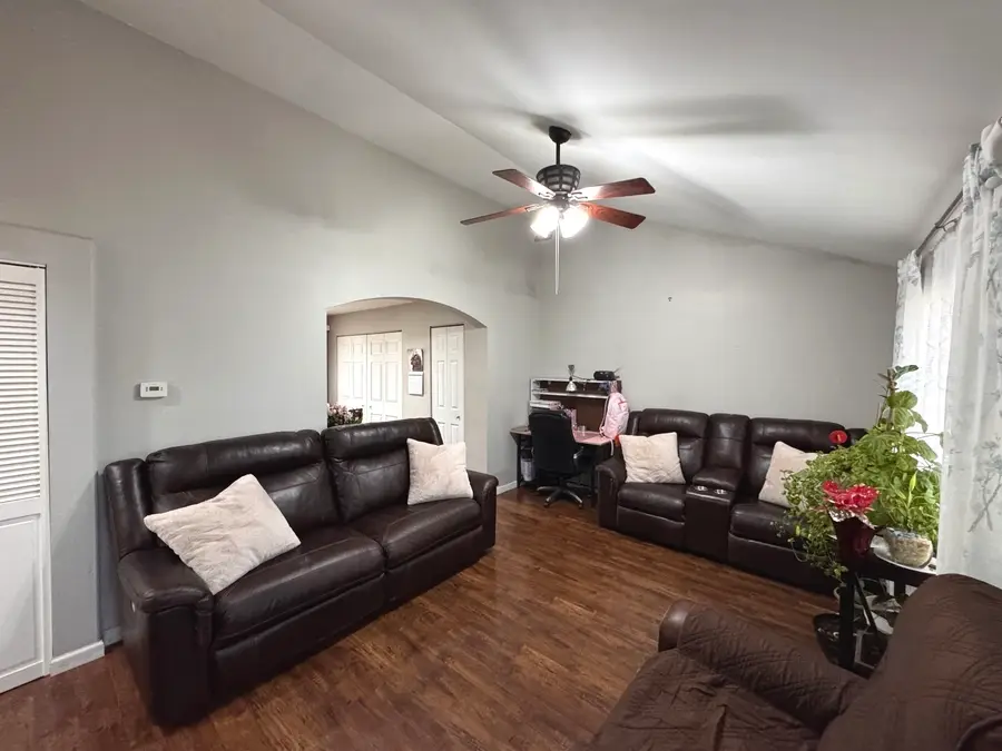 Address Withheld By Seller, Shorewood, IL 60404 - #3