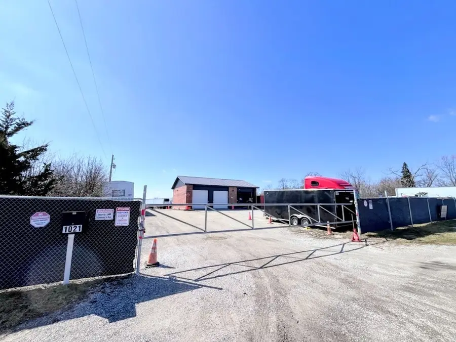 394 E Glenwood Dyer Road, Glenwood, IL 60425 - #2