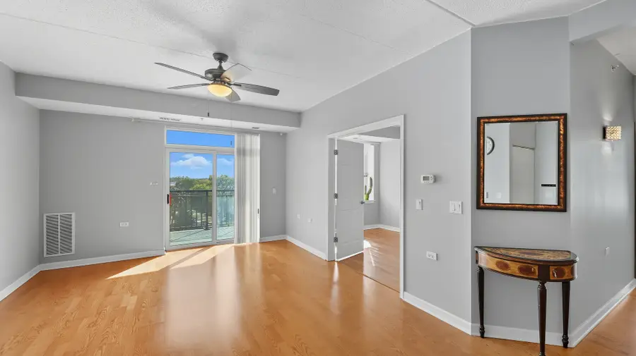 9355 Irving Park Road #522, Schiller Park, IL 60176 - #2