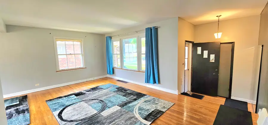 2343 Hawthorne Avenue, Westchester, IL 60154 - #3