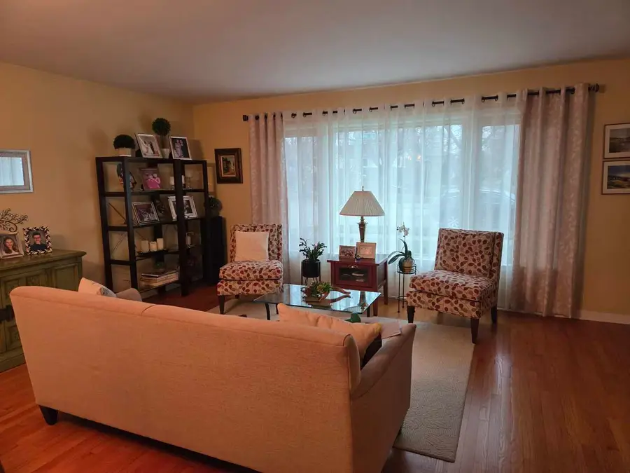 5425 W 99th Street, Oak Lawn, IL 60453 - #3