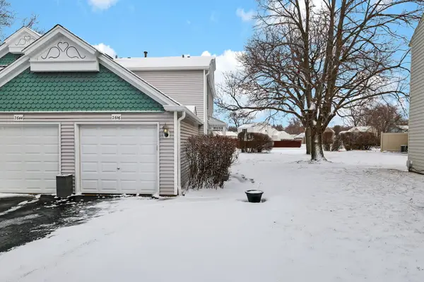 2646 Country Oaks Court, Aurora, IL 60502