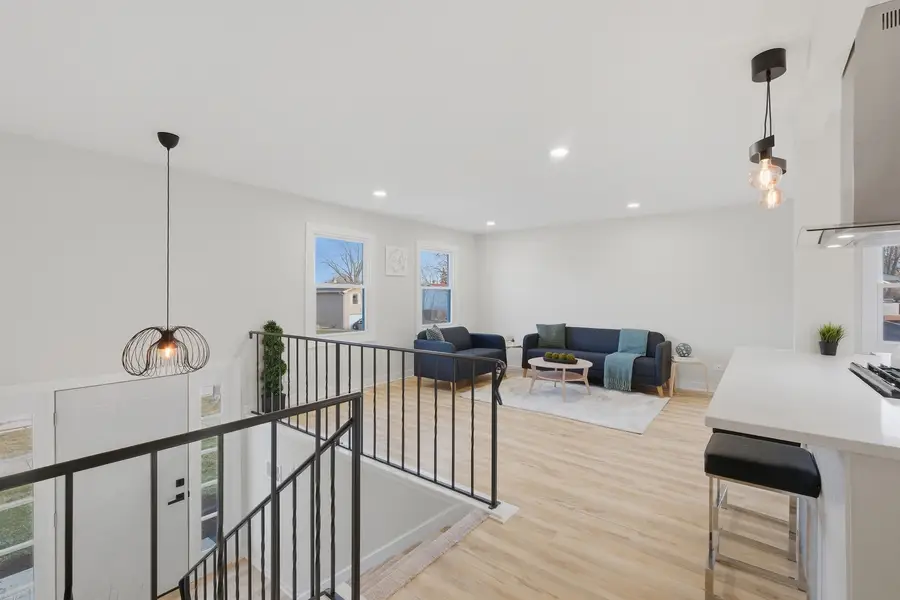 1450 Meyer Road, Hoffman Estates, IL 60169 - #3